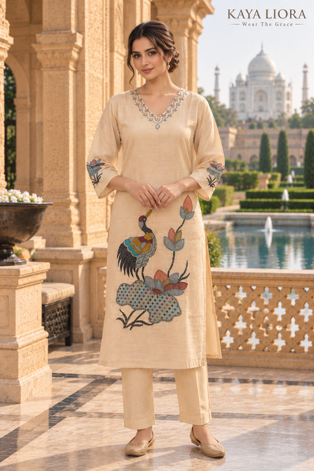 Kaya Liora Ivory Bloom – Élégance Florale Kurti Set - Luxury Suits Second View